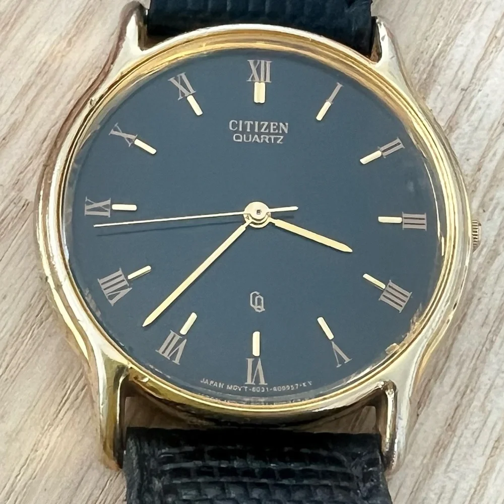 Citizen quartz black dial gold tone dress watch NEW BATTERY